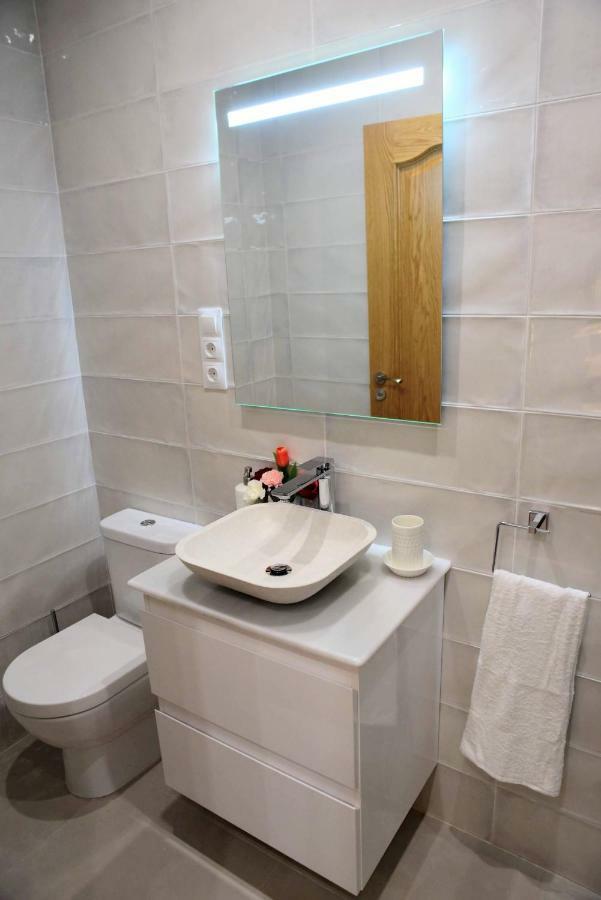 Cozy Apartment City Center Malaga Ngoại thất bức ảnh