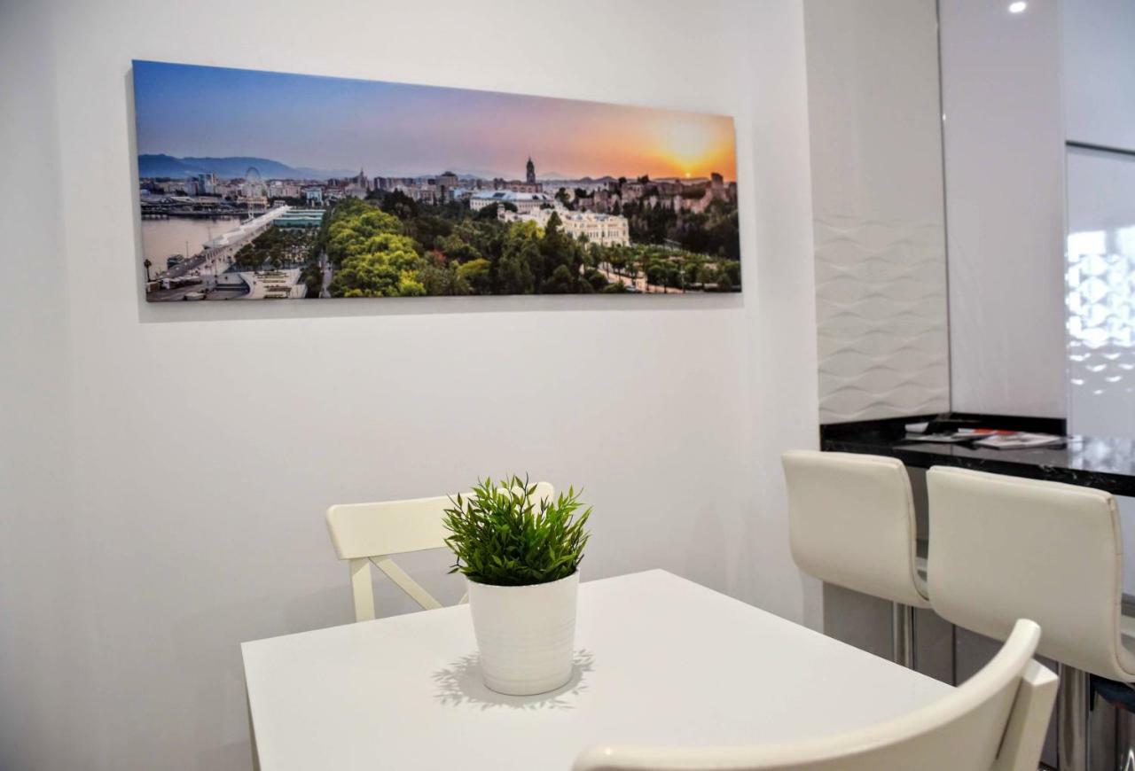 Cozy Apartment City Center Malaga Ngoại thất bức ảnh
